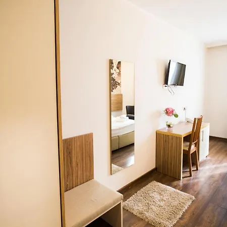 Hotel Luna 4*