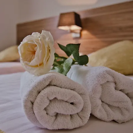 Hotel Luna 4*