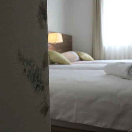 Luna Hotel