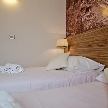 Luna Hotel