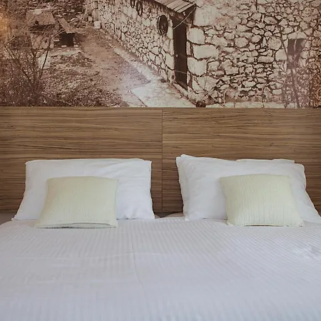 Luna Hotel 4*